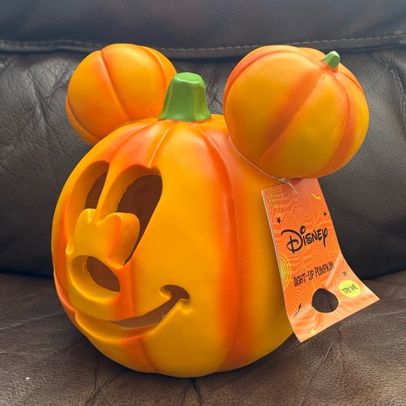 Disney Halloween Mickey Mouse Light Up Pumpkin - Picture 6 of 15